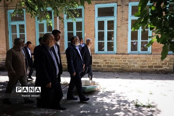 بازدید استاندار آذربایجان‌ غربی از مکان‌های تاریخی ارومیه