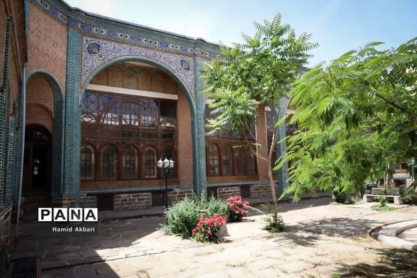 بازدید استاندار آذربایجان‌ غربی از مکان‌های تاریخی ارومیه