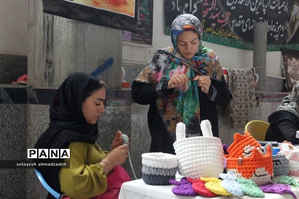 نمایشگاه صنایع‌ دستی در گلوگاه