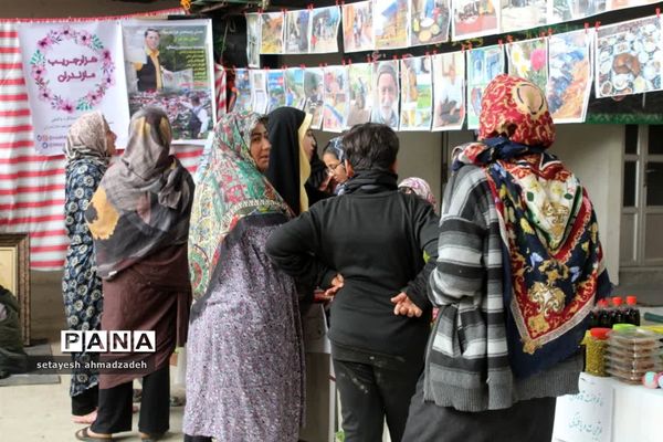 نمایشگاه صنایع‌ دستی در گلوگاه