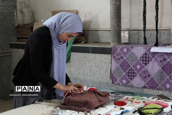 نمایشگاه صنایع‌ دستی در گلوگاه