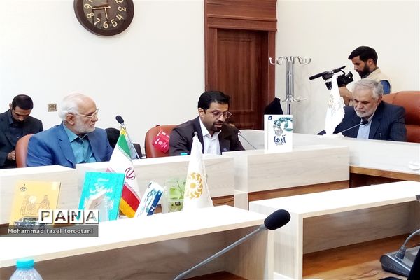 نشست هم‌اندیشی با کانون‌های خدمت رضوی خراسان جنوبی