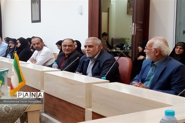 نشست هم‌اندیشی با کانون‌های خدمت رضوی خراسان جنوبی