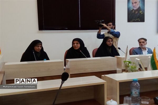 نشست هم‌اندیشی با کانون‌های خدمت رضوی خراسان جنوبی