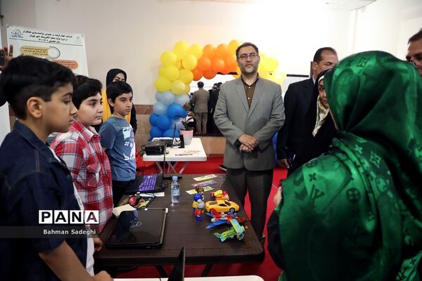 نمایشگاه دستاوردهای توانمندی دانش‌آموزان و معلمان شهر تهران