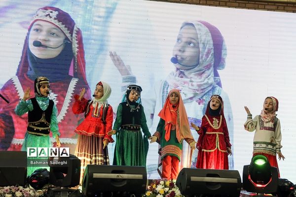 نمایشگاه دستاوردهای توانمندی دانش‌آموزان و معلمان شهر تهران