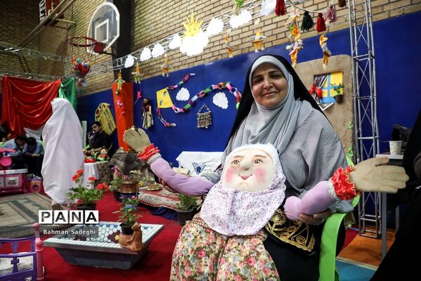 نمایشگاه دستاوردهای توانمندی دانش‌آموزان و معلمان شهر تهران