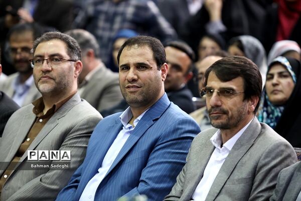 نمایشگاه دستاوردهای توانمندی دانش‌آموزان و معلمان شهر تهران