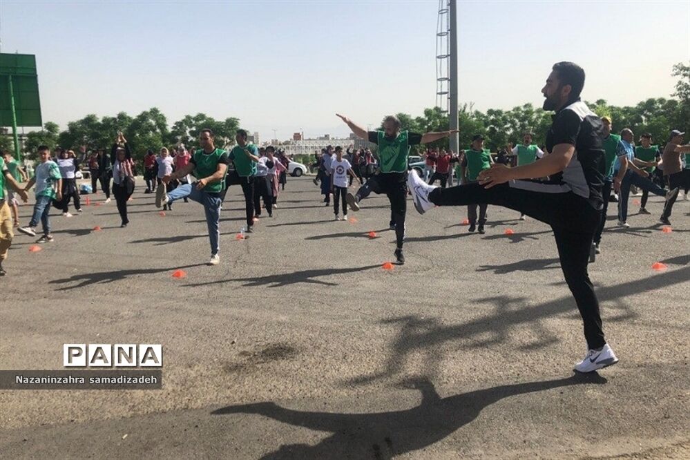 ورزش صبحگاهی خانوادگی در شهرستان‌ قرچک