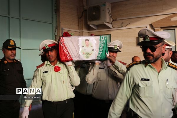 مراسم وداع با پیکر پاک شهید مدافع امنیت سرگرد محمد قنبری در ستاد فراجا استان خوزستان
