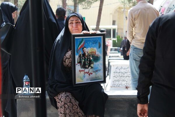 آیین تشییع شهید مدافع امنیت «سجاد امیری» در کرمانشاه