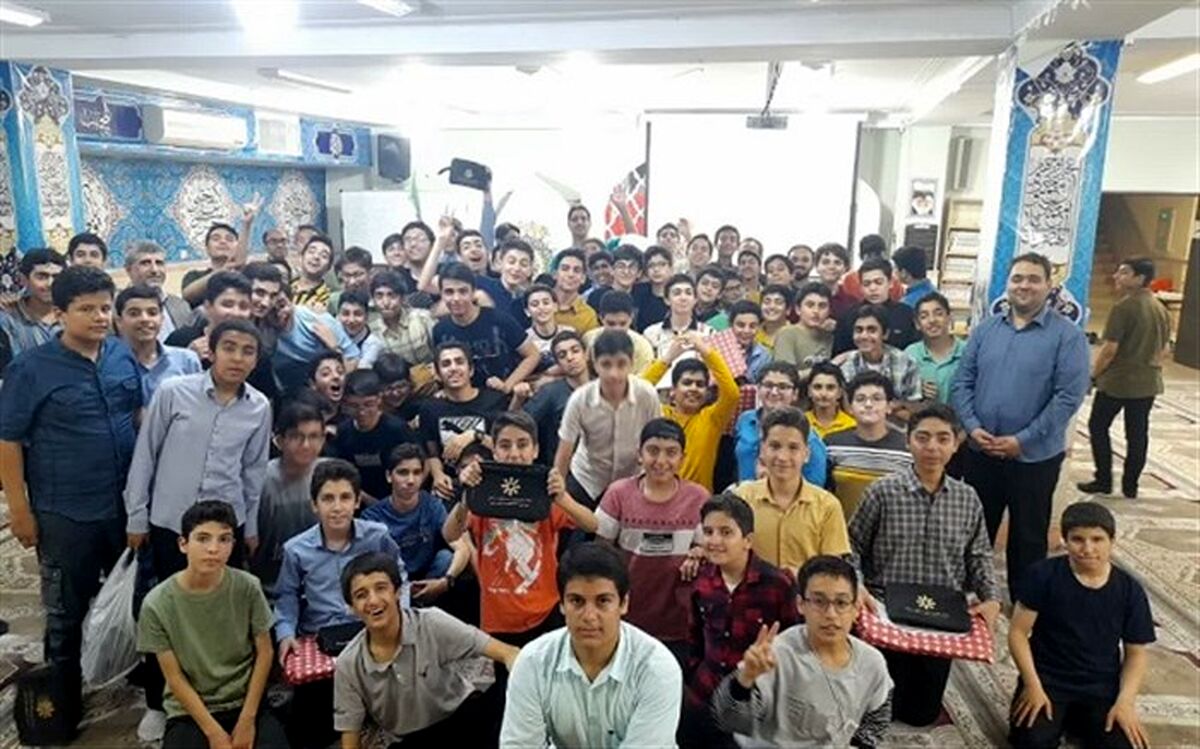آیین جشن پایان سال تحصیلی دبیرستان استعدادهای درخشان آیت‌الله مشکینی قم
