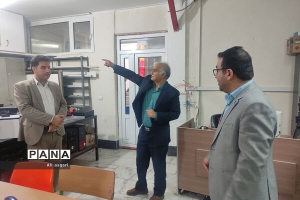 بازدید کارشناسان معاونت برنامه‌ریزی و مدیریت مدارس سازمان پرورش استعدادهای درخشان از دبیرستان دارالفنون شهریار