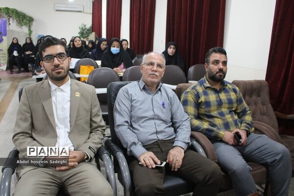 کارگاه توان افزایی آموزش دهندگان سوادآموزی استان بوشهر