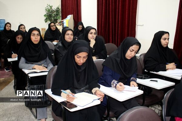 کارگاه توان افزایی آموزش دهندگان سوادآموزی استان بوشهر