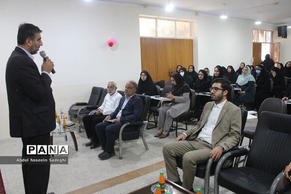 کارگاه توان افزایی آموزش دهندگان سوادآموزی استان بوشهر