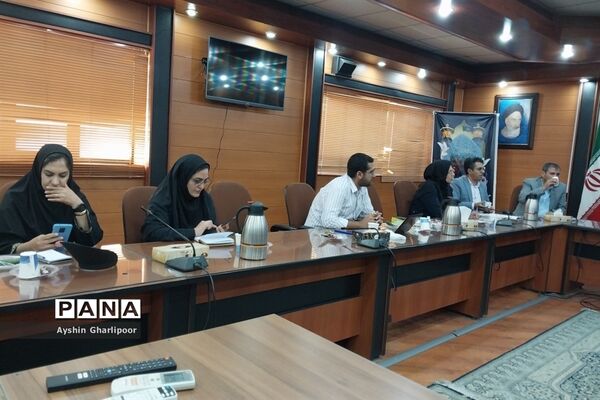 نشست خبری معاون توسعه منابع، پژوهش اداره‌کل آموزش و پرورش فارس