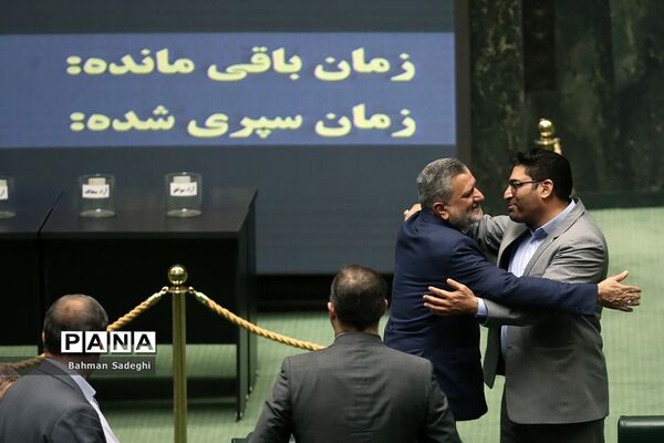 جلسه رای اعتماد وزیر صنعت، معدن و تجارت