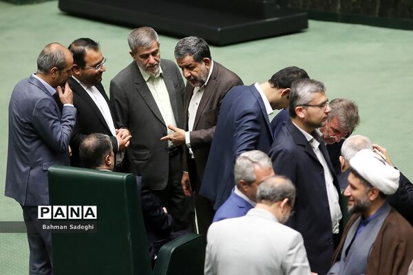 جلسه رای اعتماد وزیر صنعت، معدن و تجارت