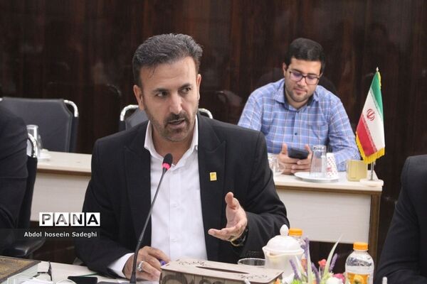جلسه کارگروه ساماندهی لباس فرم دانش‌آموزان استان بوشهر