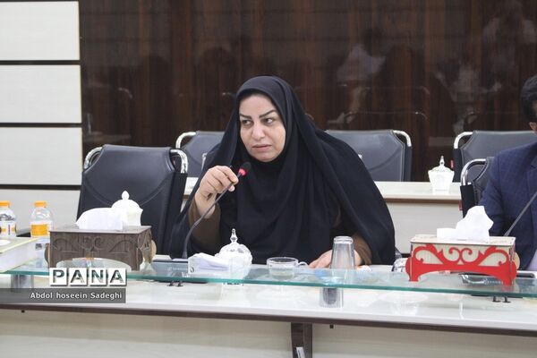 جلسه کارگروه ساماندهی لباس فرم دانش‌آموزان استان بوشهر