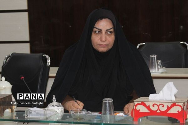 جلسه کارگروه ساماندهی لباس فرم دانش‌آموزان استان بوشهر