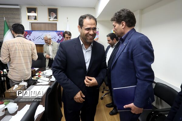 نشست صمیمی وزیر آموزش و پرورش با مدیران سازمان ملی تعلیم و تربیت کودک