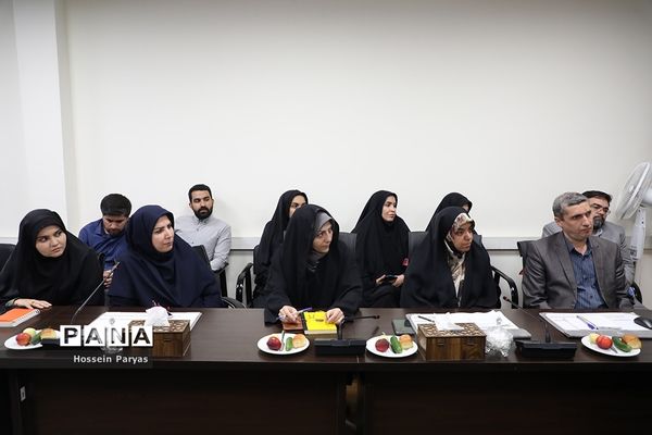 نشست صمیمی وزیر آموزش و پرورش با مدیران سازمان ملی تعلیم و تربیت کودک