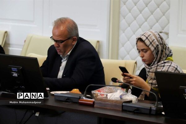 نشست خبری معاون غذا و دارو دانشگاه علوم پزشکی تبریز