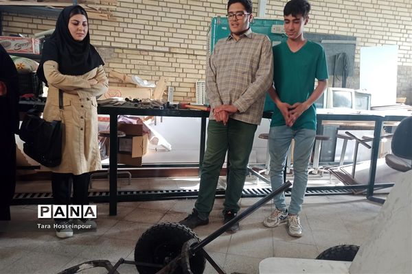 بازدید معلمان جوان ناحیه ۳ از پژوهش‌سرای اسدالله اسدی