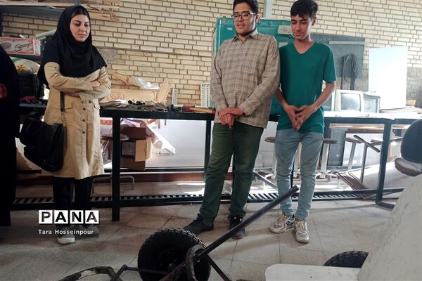بازدید معلمان جوان ناحیه ۳ از پژوهش‌سرای اسدالله اسدی