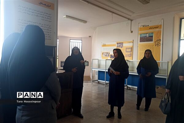 بازدید معلمان جوان ناحیه ۳ از پژوهش‌سرای اسدالله اسدی
