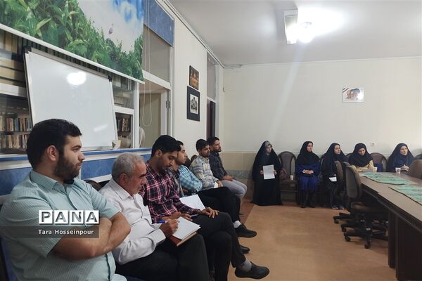 بازدید معلمان جوان ناحیه ۳ از پژوهش‌سرای اسدالله اسدی