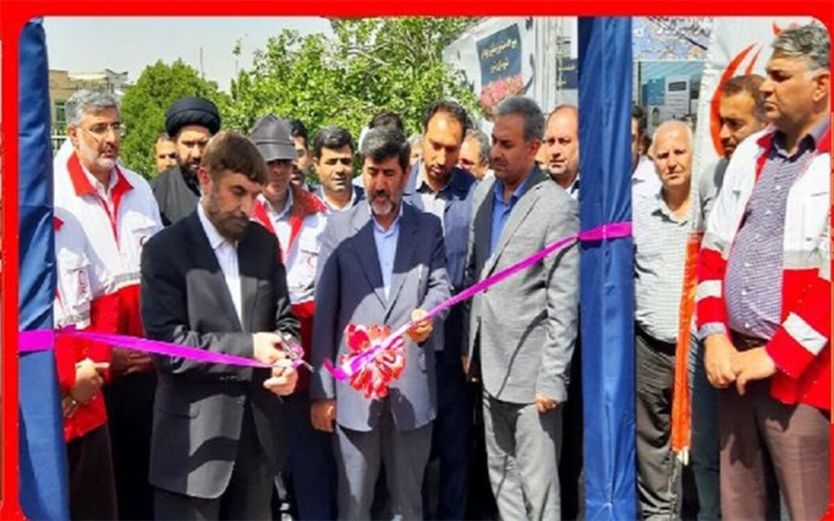 نمایشگاه میز خدمت «حرکت مبارک ۲۰۲۰ محله» در تبریز افتتاح شد