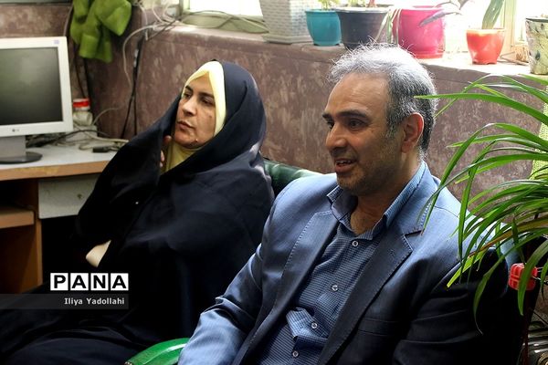 بازدید مدیر آموزش و پرورش منطقه 6 از دبستان پسرانه منتظری