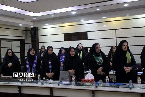 نشست مسئولان و کارشناسان سازمان دانش‌آموزی استان بوشهر