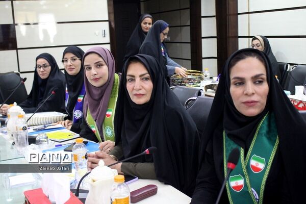 نشست مسئولان و کارشناسان سازمان دانش‌آموزی استان بوشهر