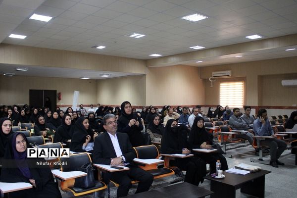 کارگاه آموزشی ارائه جدیدترین  یافته‌های تجربی در امور تربیتی، مشاوره و مراقبت در برابر آسیب‌های اجتماعی