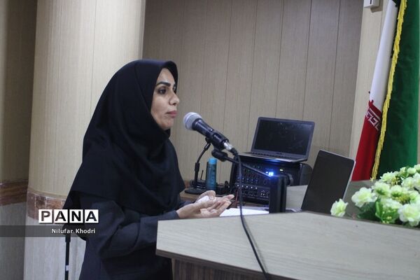 کارگاه آموزشی ارائه جدیدترین  یافته‌های تجربی در امور تربیتی، مشاوره و مراقبت در برابر آسیب‌های اجتماعی