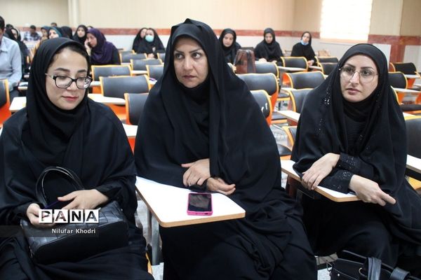 کارگاه آموزشی ارائه جدیدترین  یافته‌های تجربی در امور تربیتی، مشاوره و مراقبت در برابر آسیب‌های اجتماعی