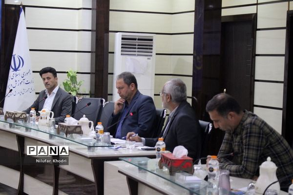 کارگروه شورای پشتیبانی سواد‌آموزی استان بوشهر