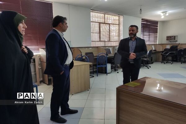 بازدید معاون پرورشی و فرهنگی آموزش و پرورش شهرستان‌های استان تهران  ازحوزه‌های تصحیح امتحانات نهایی اسلامشهر