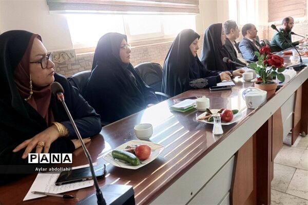 جلسه شورای آموزش و پرورش شهرستان‌قرچک در سالن ثقلین