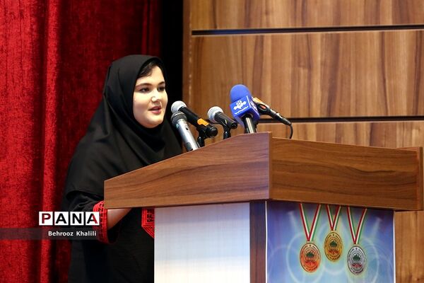 آیین تجلیل از مدال‌آوران المپیادهای علمی