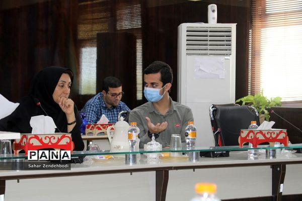 آیین تجلیل از مدال‌آوران المپیادهای علمی در بوشهر