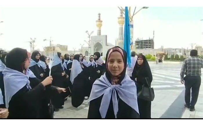 خوشحالم که بعد از 13 سال برای اولین بار امام رضا(ع) من را طلبید تا زائر شوم/ فیلم