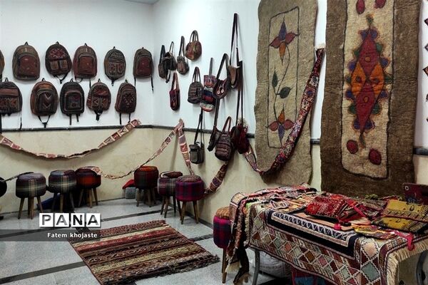 برپایی نمایشگاه صنایع‌ دستی در قرچک