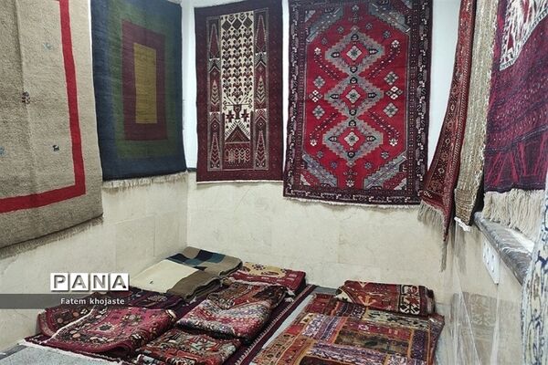 برپایی نمایشگاه صنایع‌ دستی در قرچک