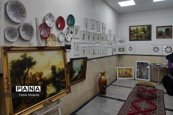 برپایی نمایشگاه صنایع‌ دستی در قرچک