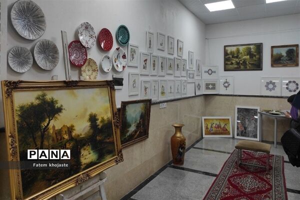 برپایی نمایشگاه صنایع‌ دستی در قرچک